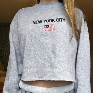 NYC Cropped Sweatshirt